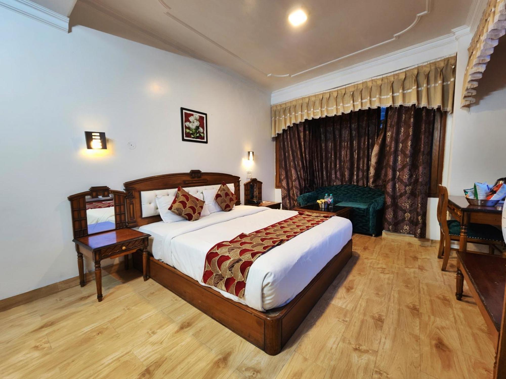 Hotel Surya Shimla Esterno foto