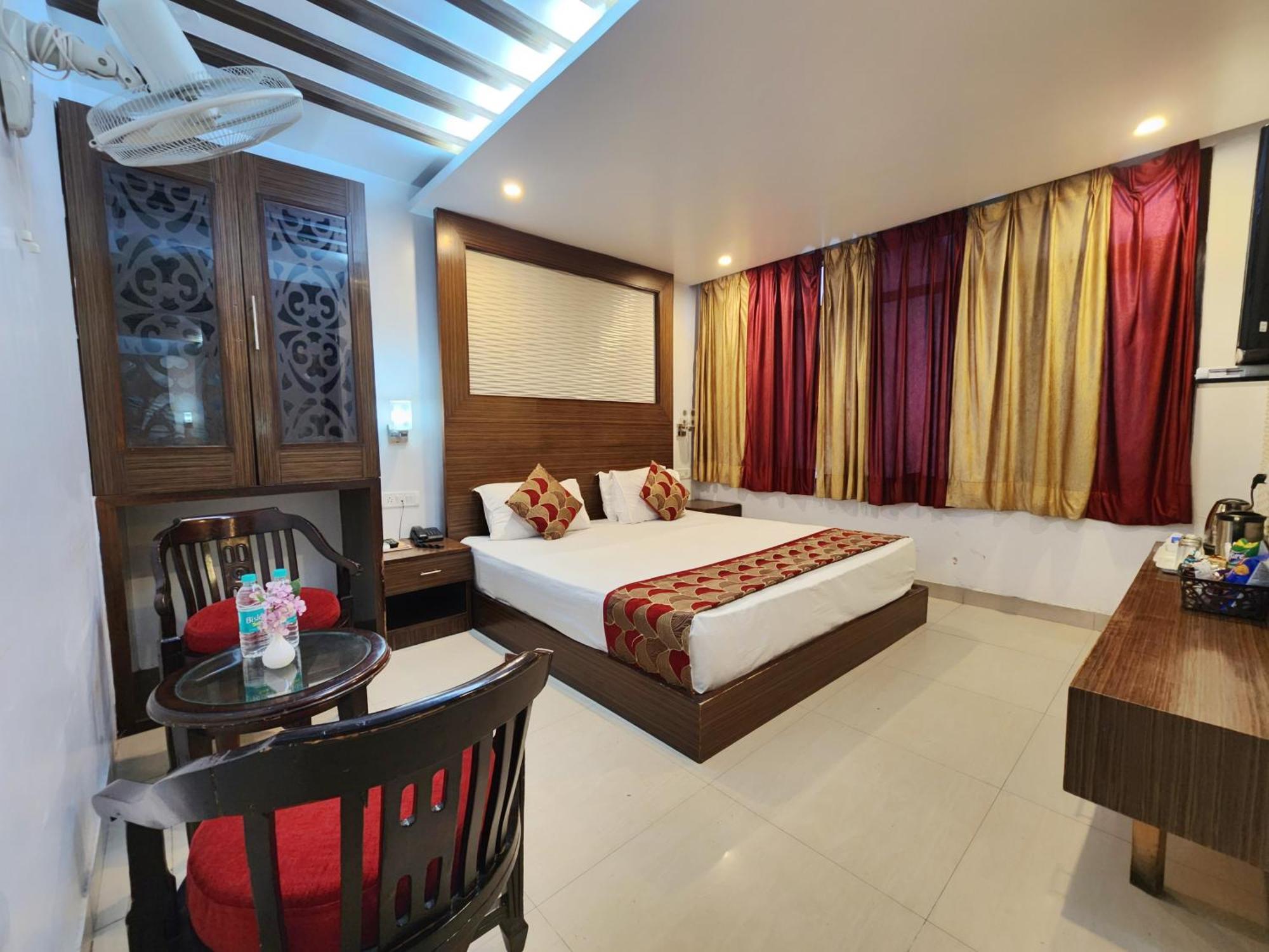 Hotel Surya Shimla Esterno foto