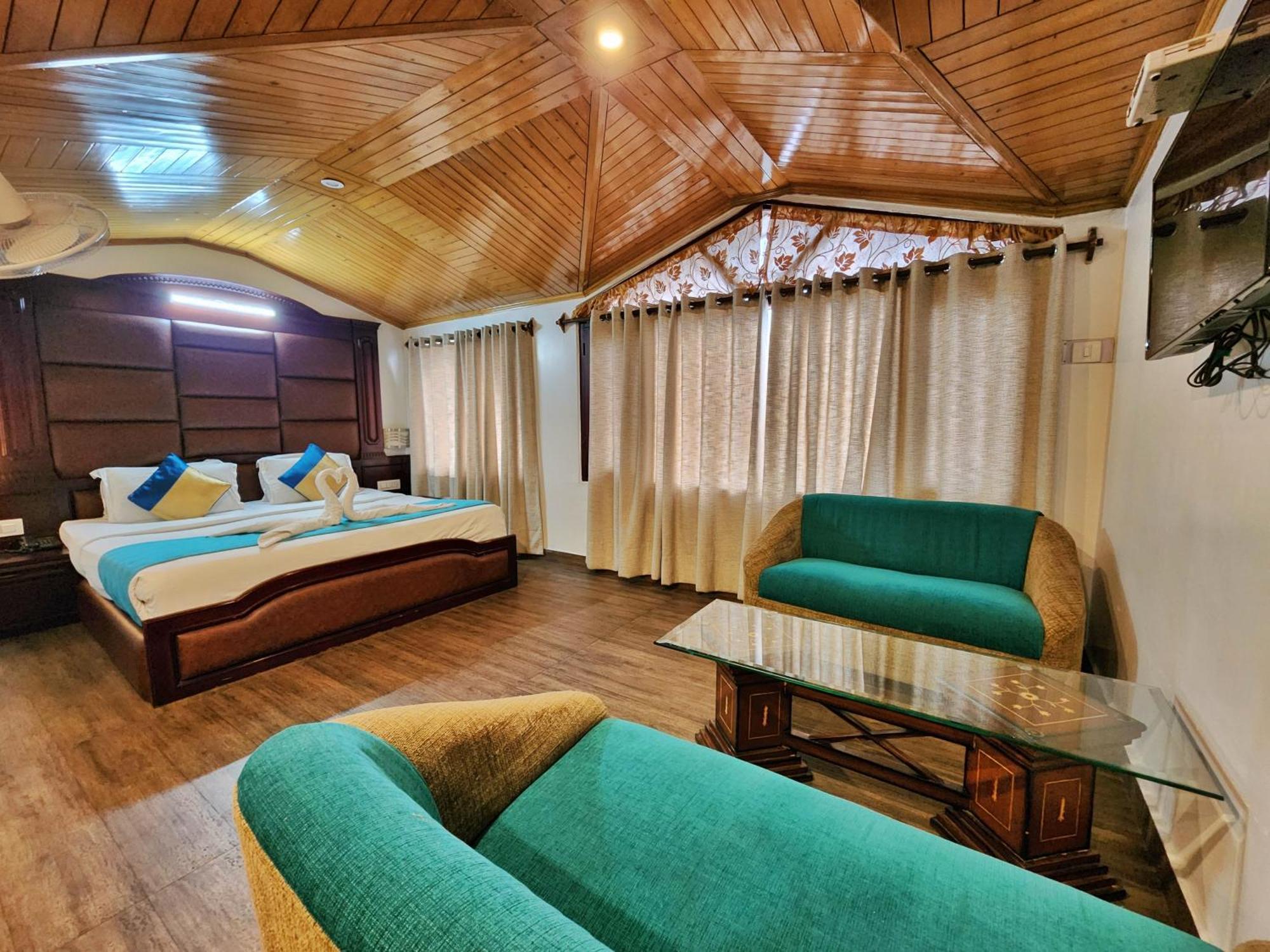 Hotel Surya Shimla Esterno foto