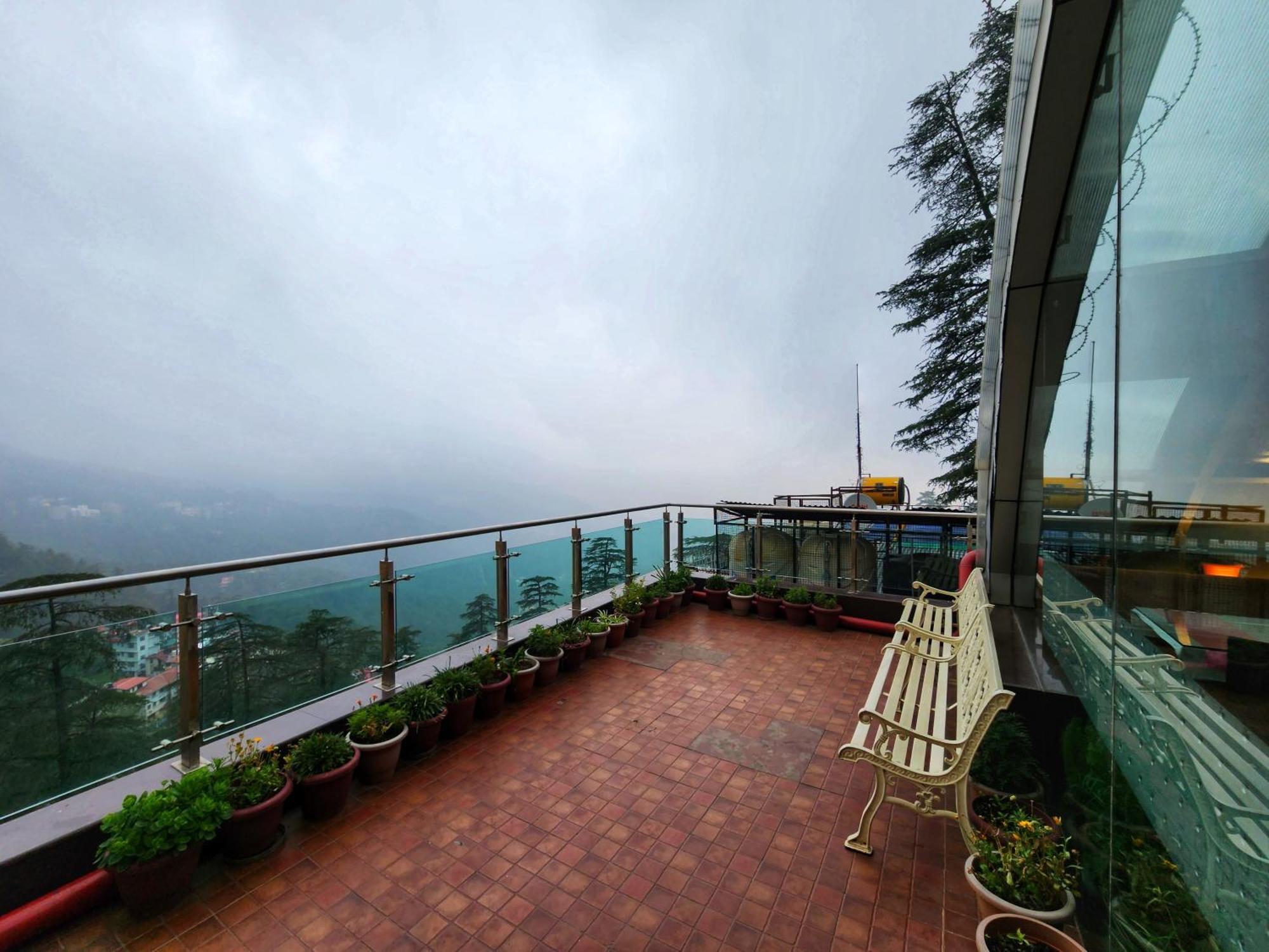 Hotel Surya Shimla Esterno foto