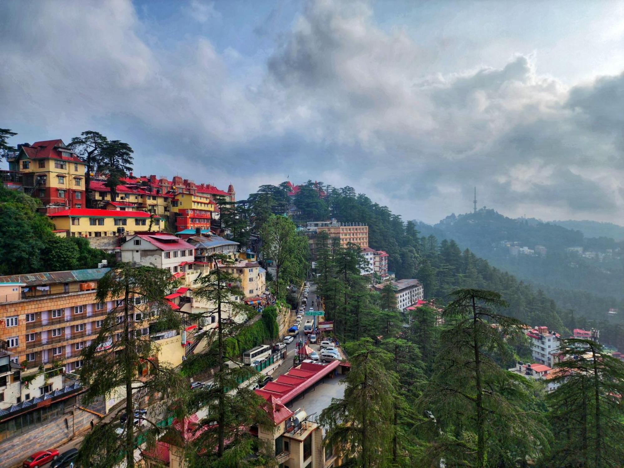 Hotel Surya Shimla Esterno foto